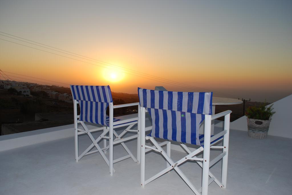 Palm Tree Hill ξενώνας Οία Εξωτερικό φωτογραφία