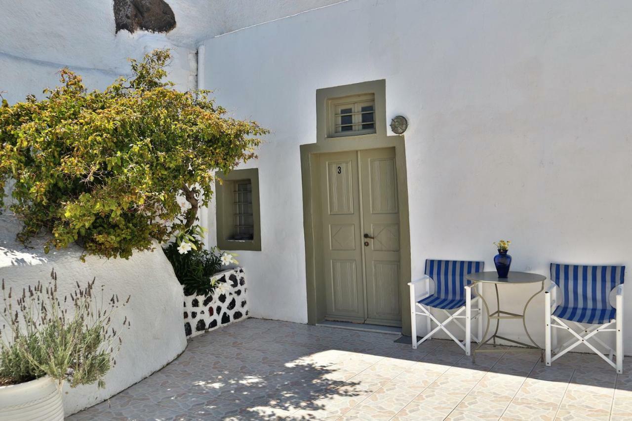 Palm Tree Hill ξενώνας Οία Εξωτερικό φωτογραφία
